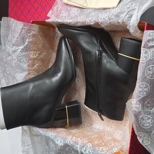 TORY BURCH Leather Ankle Boot 75MM - NEW